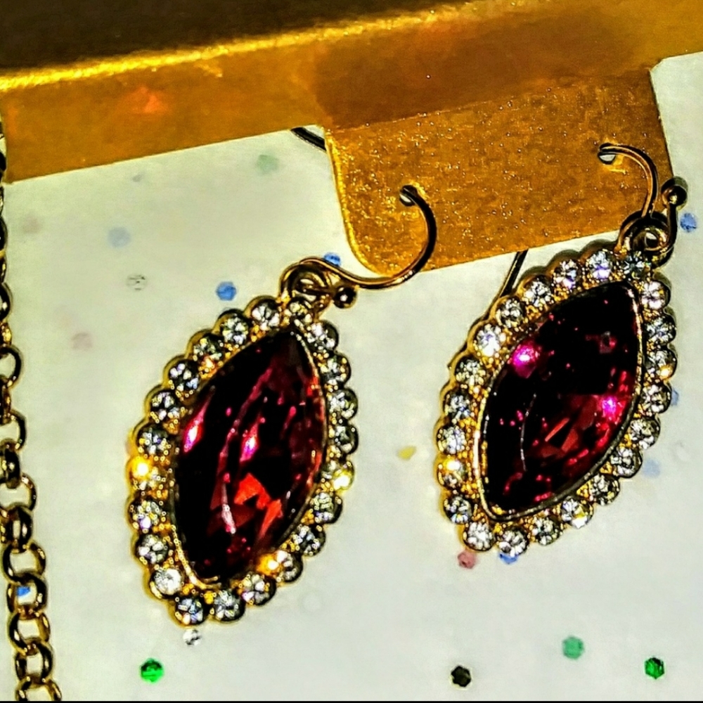 Monet Gold Social Necklace w/Matching Earrings NWT - Picture 11 of 16